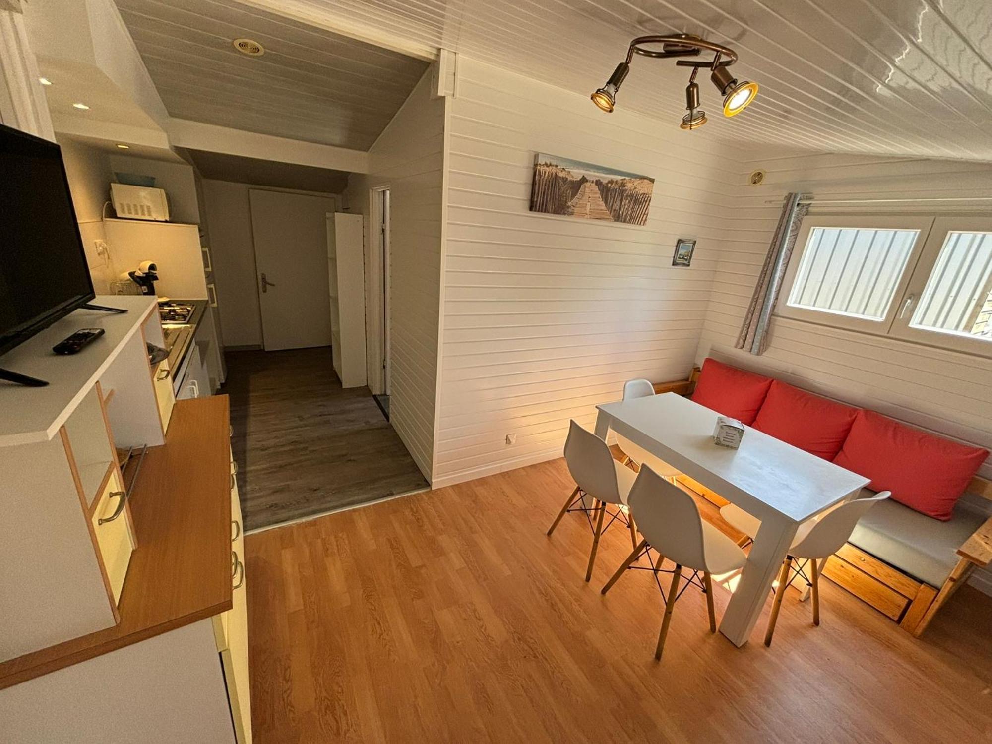 Camping Le Repos Saint-Palais-sur-Mer Esterno foto